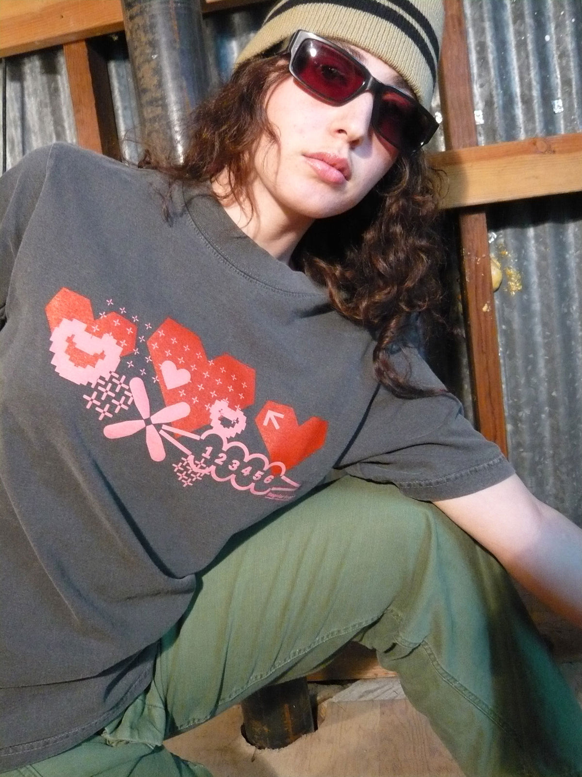 Hearts Tee Black Wash